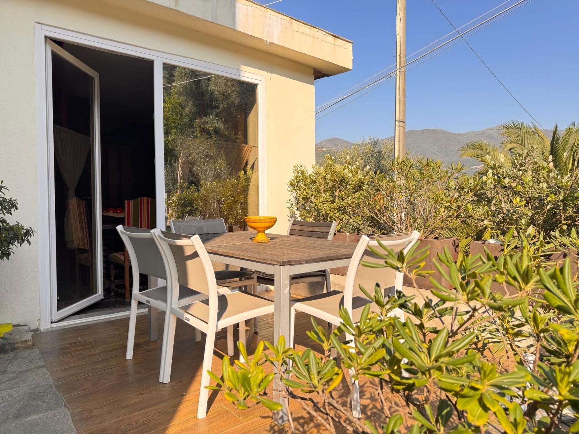Casa Bisou Italia Wifi Et Parking Free Privato Villa Diano San Pietro Exteriör bild