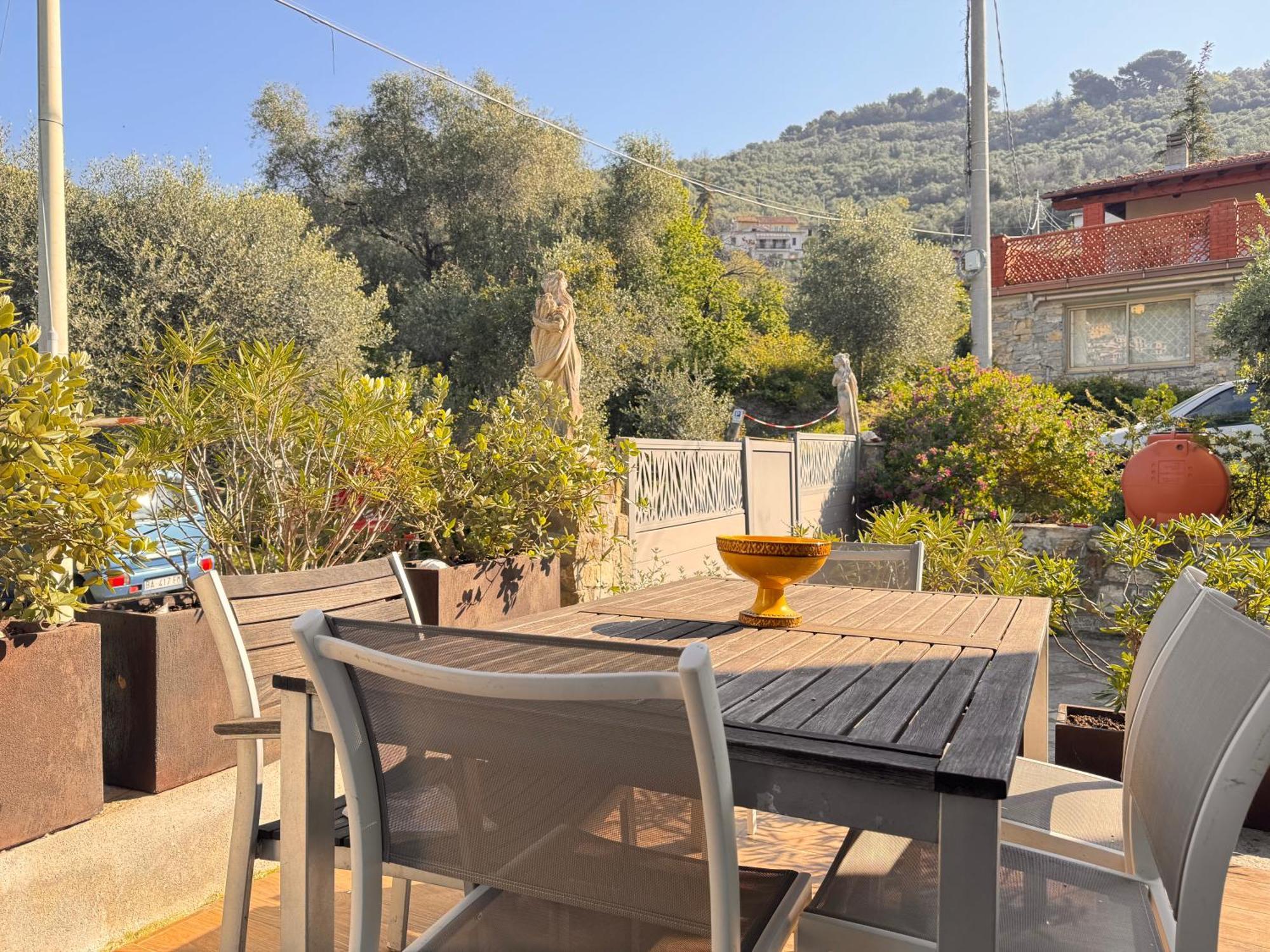 Casa Bisou Italia Wifi Et Parking Free Privato Villa Diano San Pietro Exteriör bild