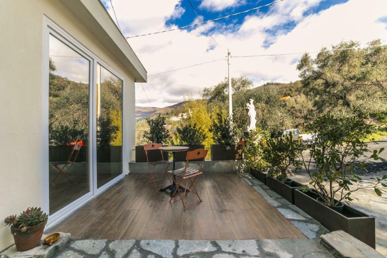 Casa Bisou Italia Wifi Et Parking Free Privato Villa Diano San Pietro Exteriör bild