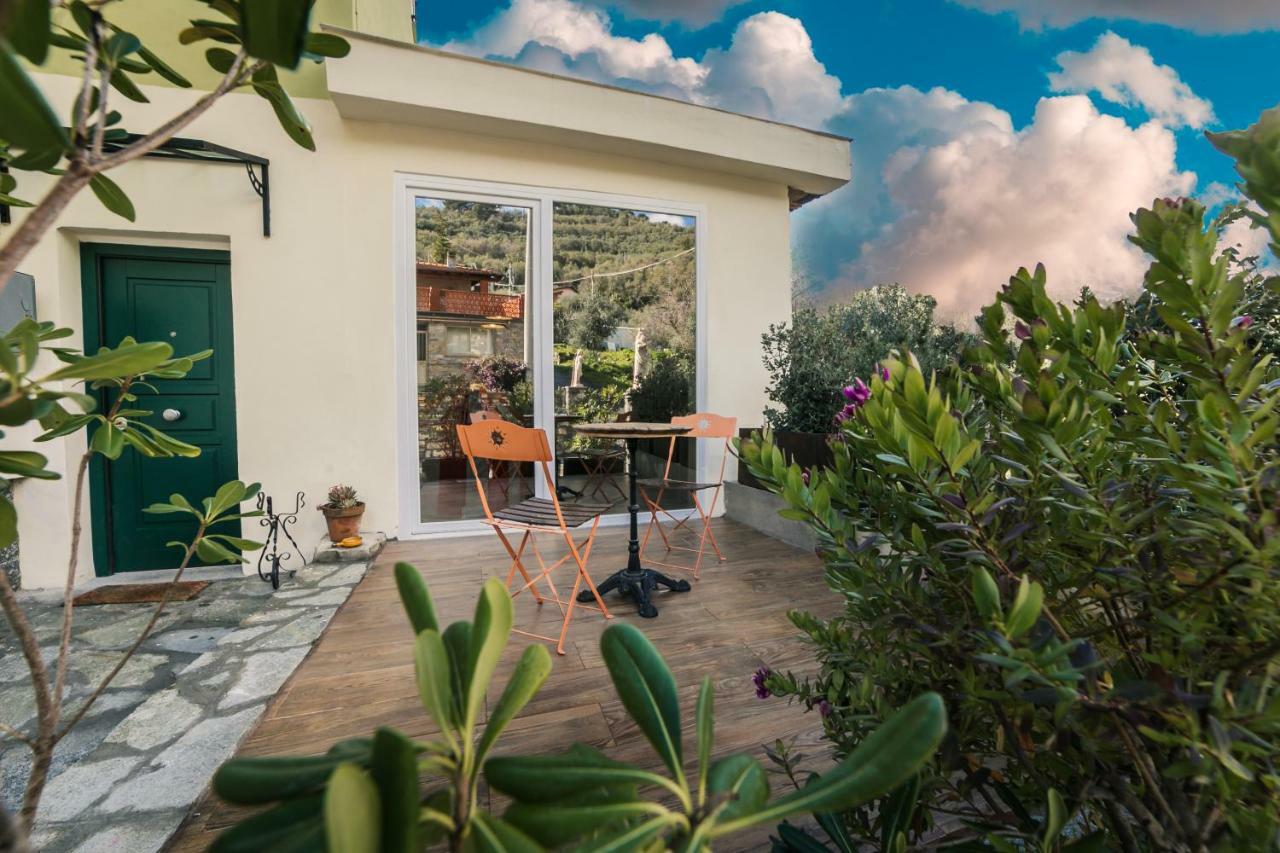 Casa Bisou Italia Wifi Et Parking Free Privato Villa Diano San Pietro Exteriör bild