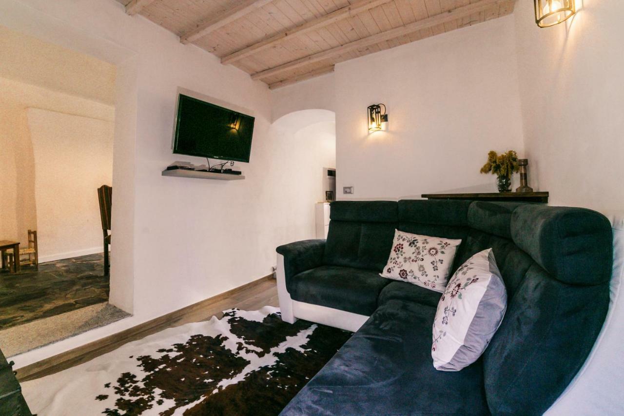 Casa Bisou Italia Wifi Et Parking Free Privato Villa Diano San Pietro Exteriör bild